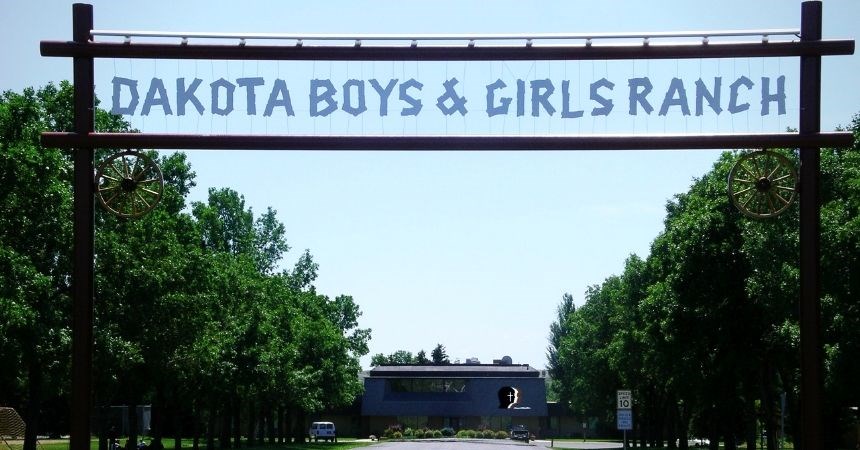 Otto Bremer Trust Awards Funds to Dakota Boys and Girls Ranch
