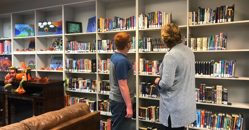 Kiwanis Club of Minot Provides Funds for Library Books at Dakota Boys and Girls Ranch