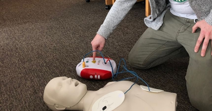 Great River Energy Awards Grant to Dakota Boys and Girls Ranch