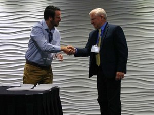 Jim Vetter Receives Walt Odegaard Leadership Award