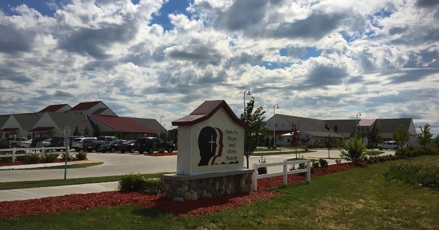 Elmer & Kaya Berg Foundation Grants $1,000 to Dakota Boys and Girls Ranch